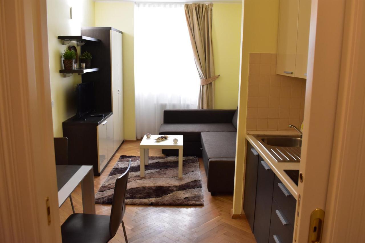 Apartment Vikroria - Halkova 5 Prag Exterior foto