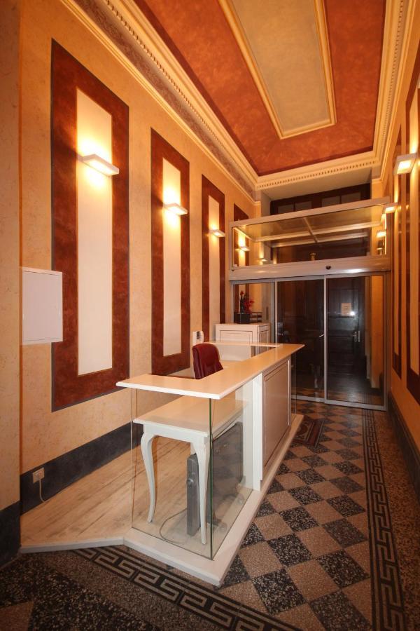 Apartment Vikroria - Halkova 5 Prag Exterior foto