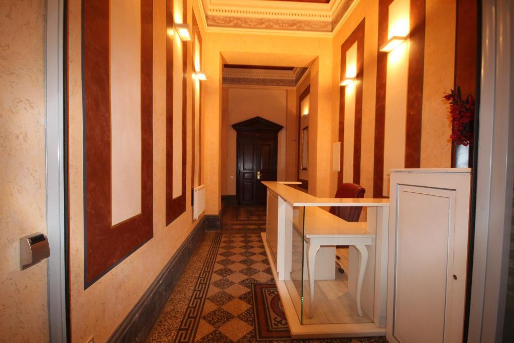 Apartment Vikroria - Halkova 5 Prag Exterior foto